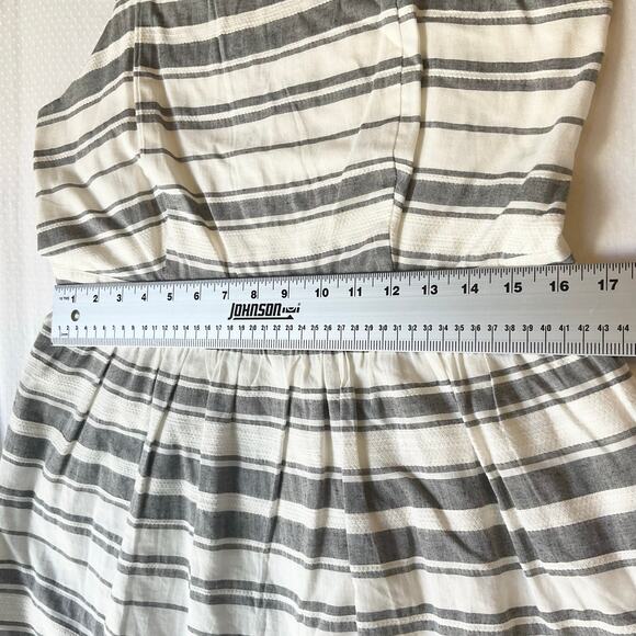 LOFT Outlet Women KneeLength Dress size M White Gray Striped Sleeveless A-line - Picture 4 of 12